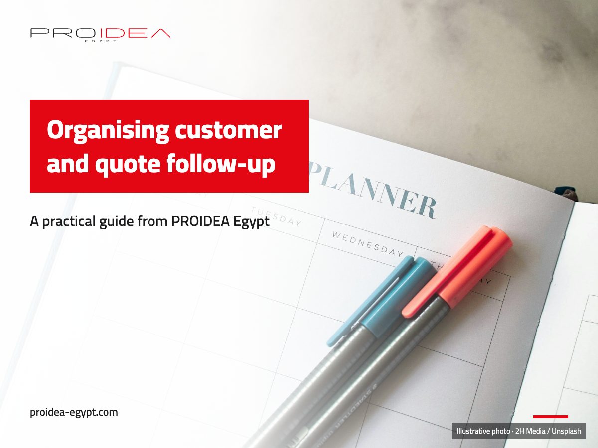 Illustration for “Organising customer and quotation follow-up”: An open monthly planner with two pens on it